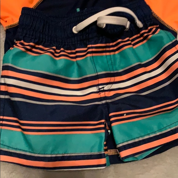 Swim - Picture 4 of 5